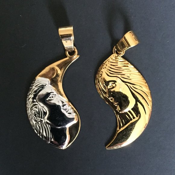 Unique beautiful couples pendants - Picture 1 of 3